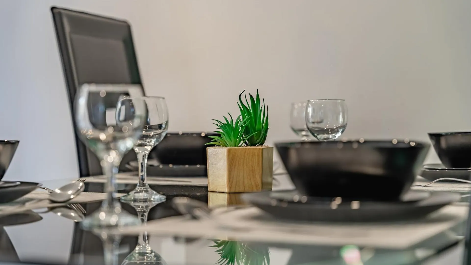Sant Central Deluxe Apartments Agia Napa