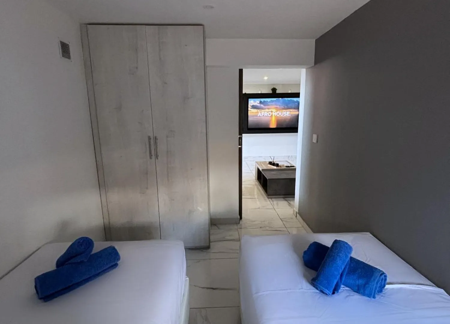 Sant Central Deluxe Apartments Agia Napa