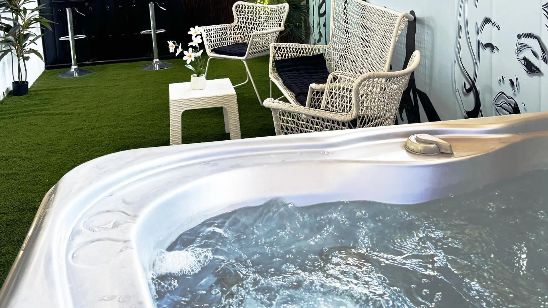 Sant Central Deluxe Apartments Agia Napa