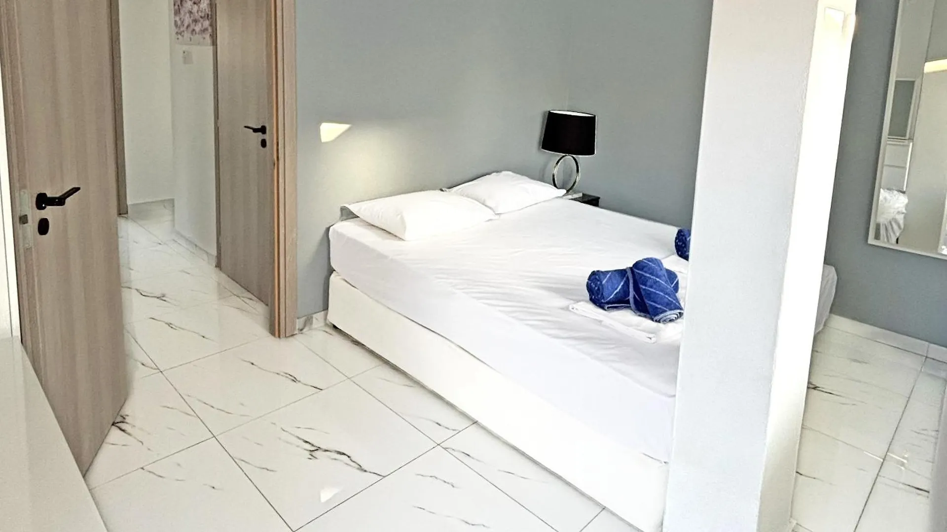 Sant Central Deluxe Apartments Αγία Νάπα