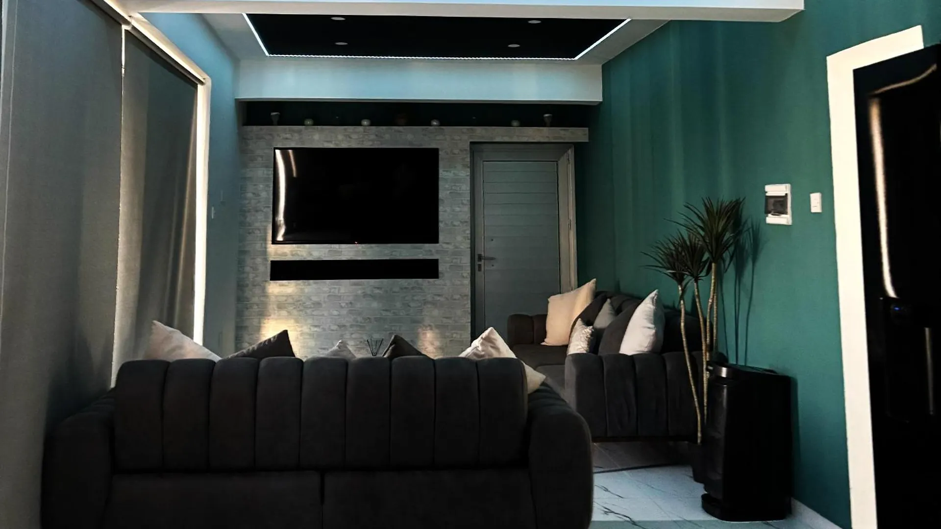 Sant Central Deluxe Apartments Αγία Νάπα Κύπρος